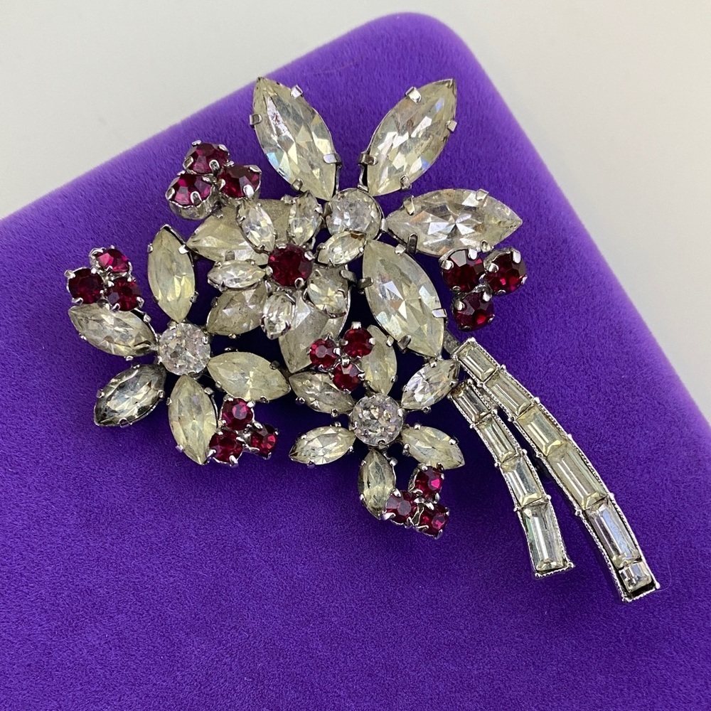 💛 Vintage Silver White & Red Rhinestone Floral Brooch | Statement Spray Design